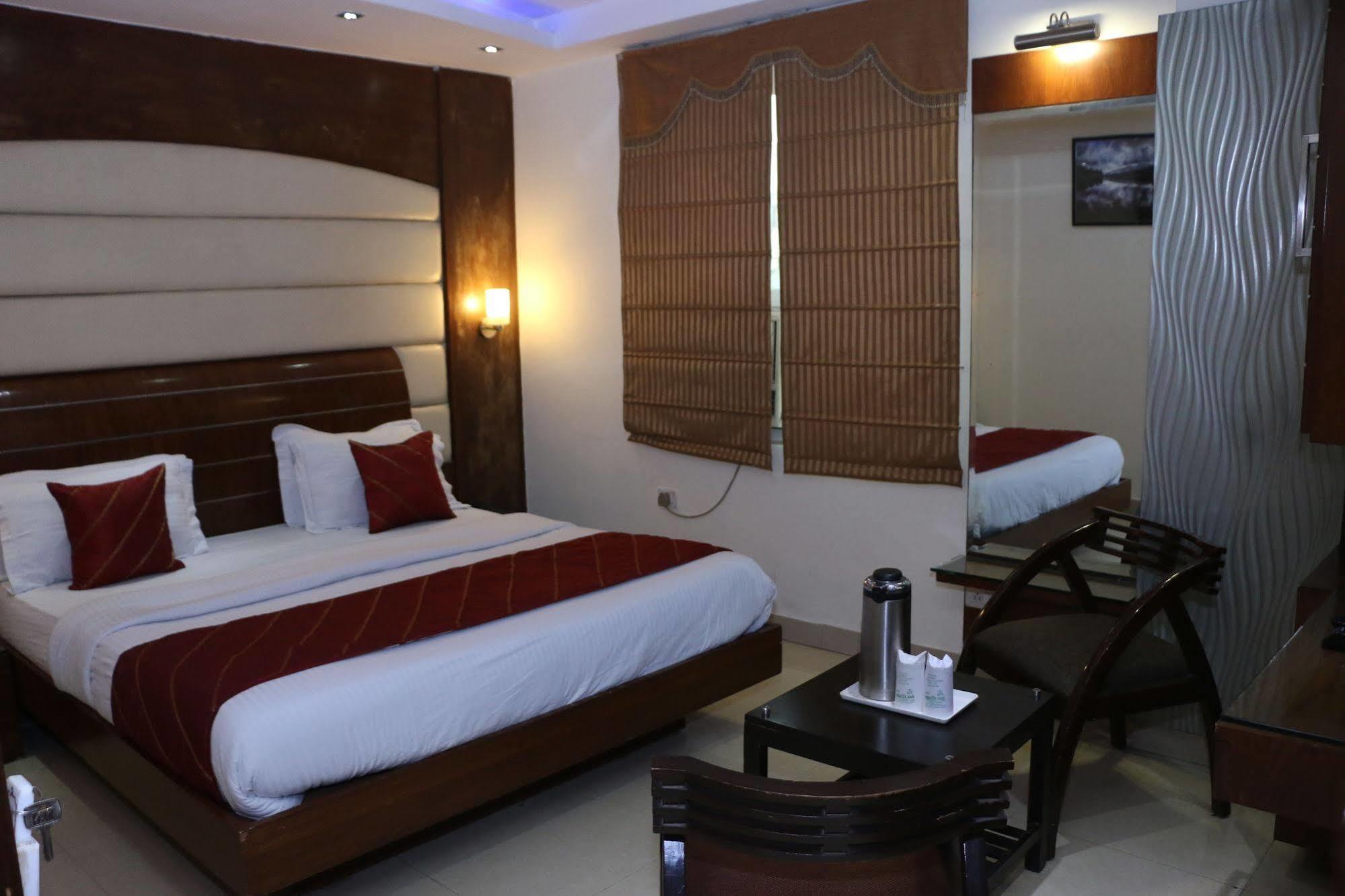 Hotel High 5 Land Delhi  Exterior foto
